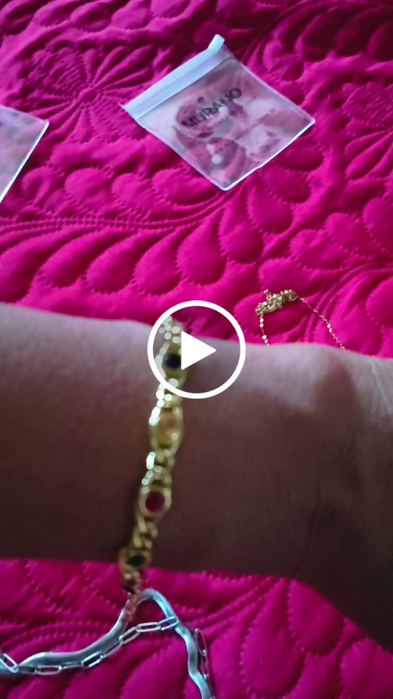 Customer video review of Pulseira Chloé Banhado em Ouro 18k