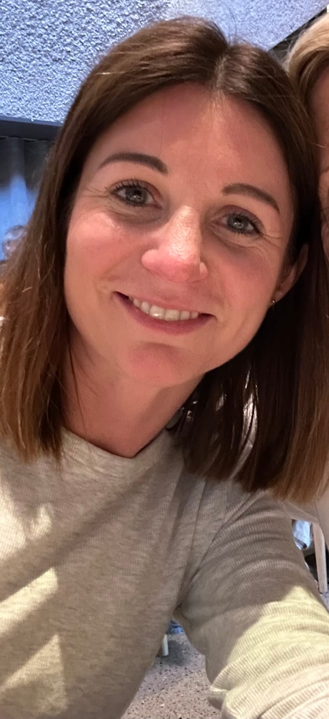 Customer photo review of MAREN BUTTERCUP LONGSLEEVE