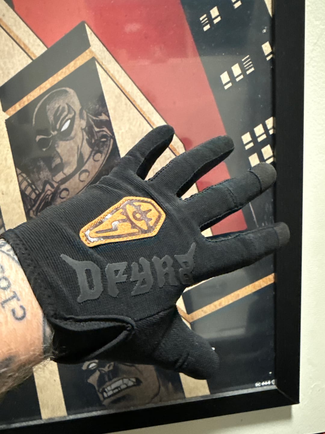 Customer photo review of Wraith | Gravity Gloves