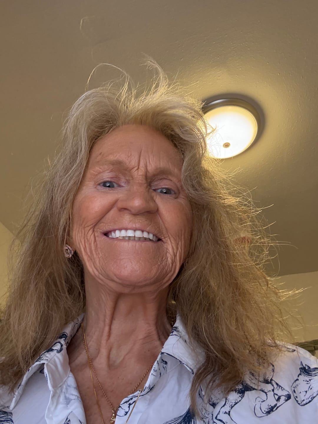 Customer photo review of Sunny Girl Face Tanning Mist