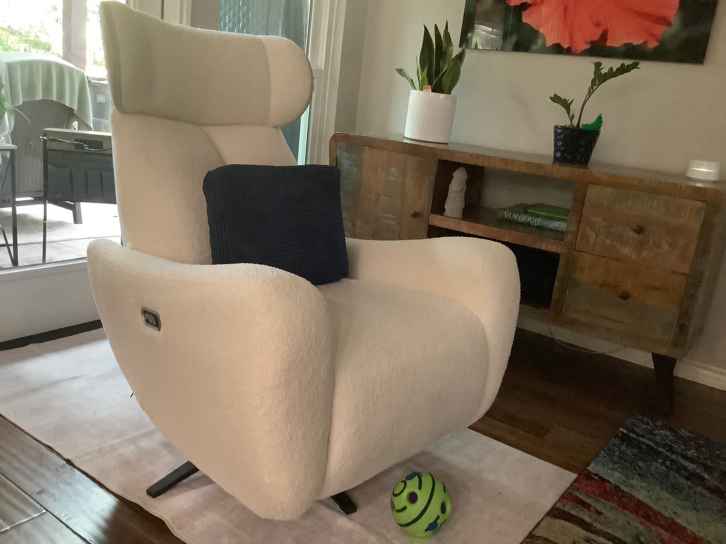 Customer photo review of SwanSing Single-Seater Power Zero Gravity Chair Recliner