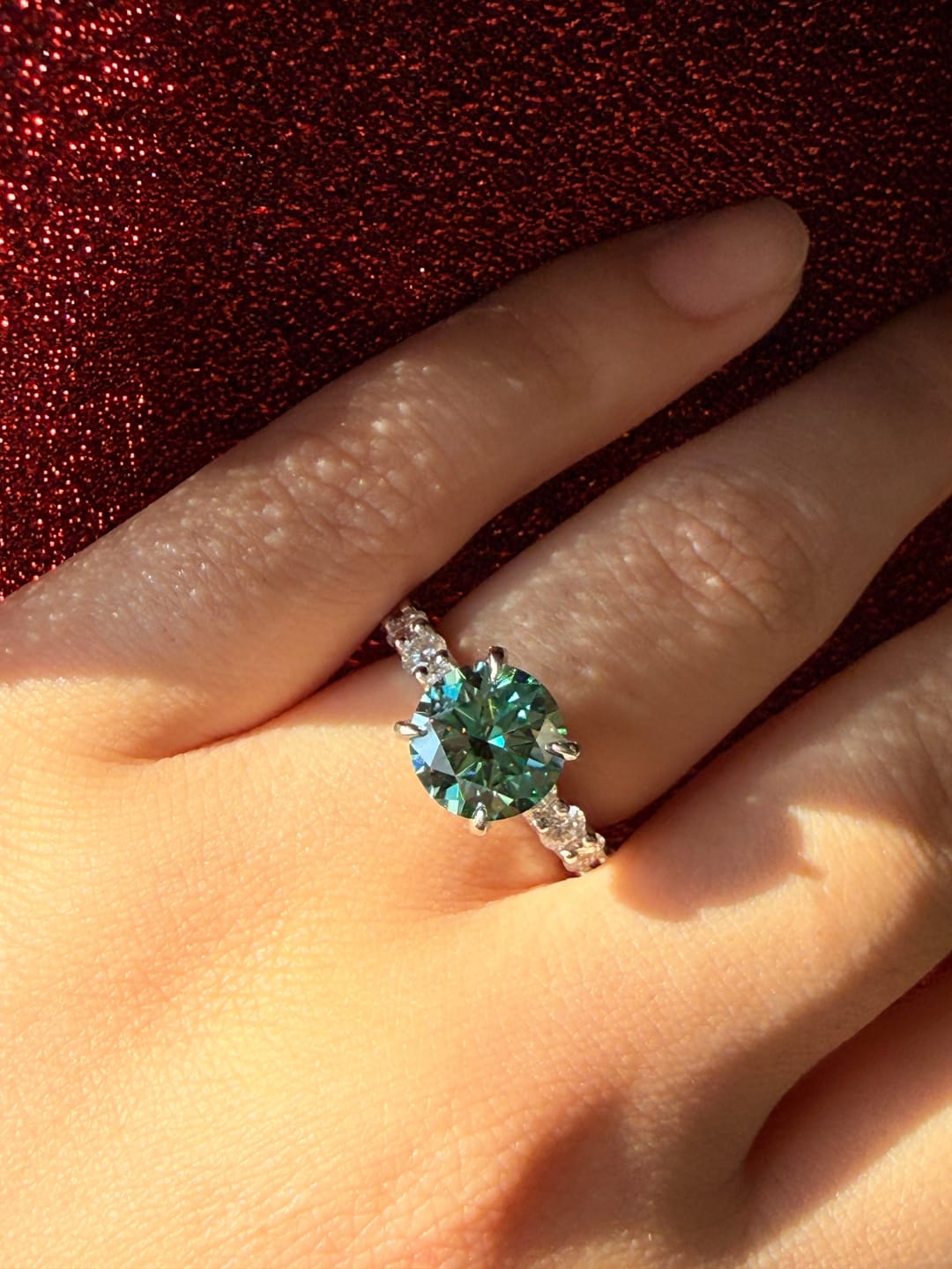 Customer photo review of Rodiffy Moissanite 2.0Ct Round White Gold White/Green Stone Engagement Ring