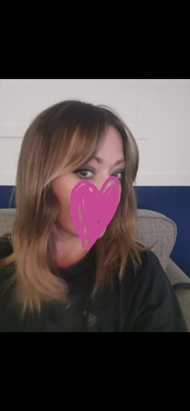 Customer photo review of Miracle Makeover HD Fibre Clip In Hair Extensions - 14” & 22"