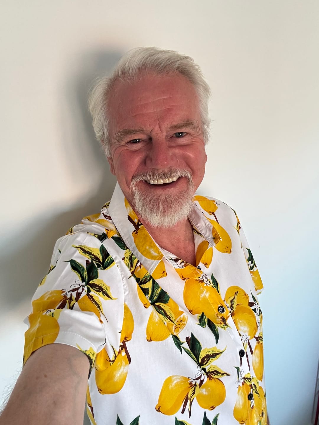 Customer photo review of Men's Lemon Print Short Sleeve Button Up Beach Summer Hawaiian Shirt