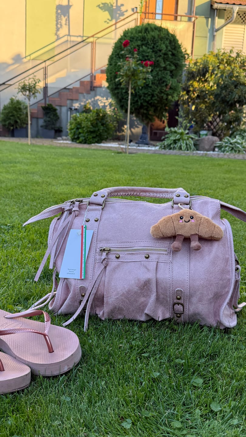 Customer photo review of It girl bag vanilla pink