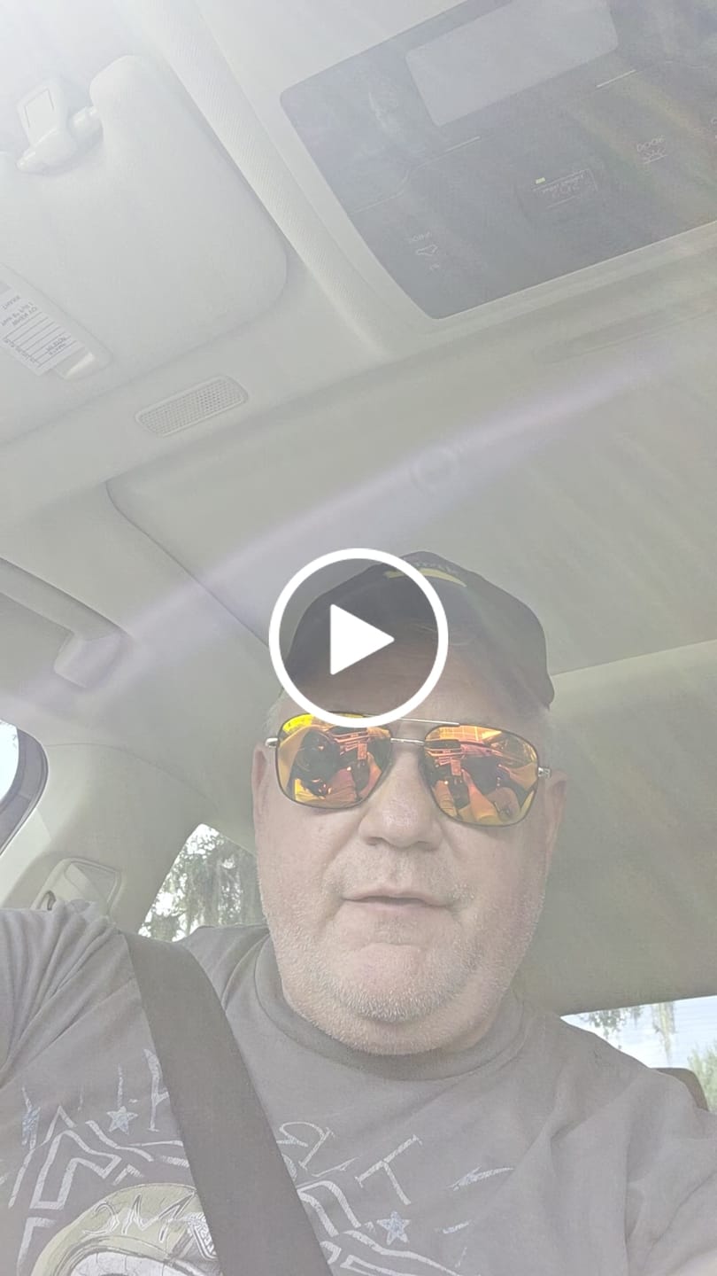 Customer video review of Navigators - XXL