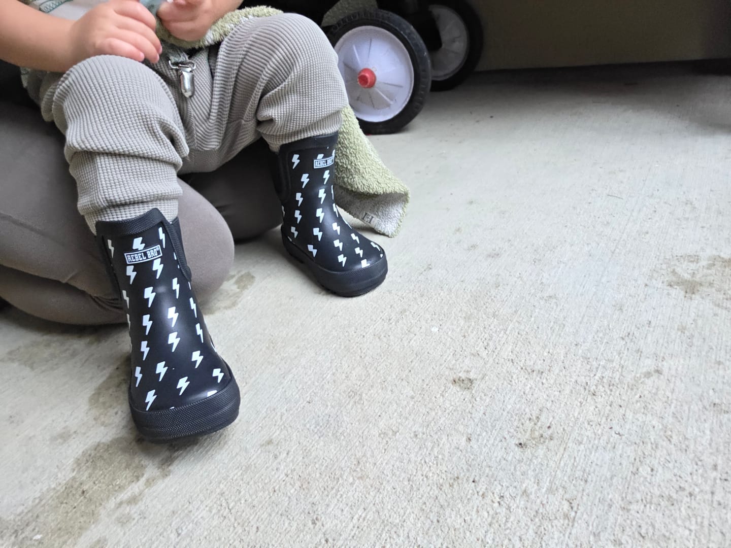 Customer photo review of Classic Midi Rain Boot in Jagger
