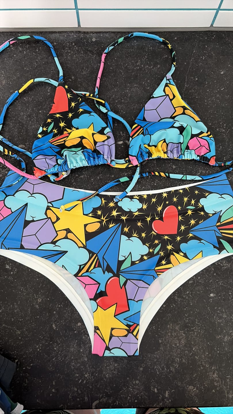 Customer photo review of Top Triangle Cosmic Love
