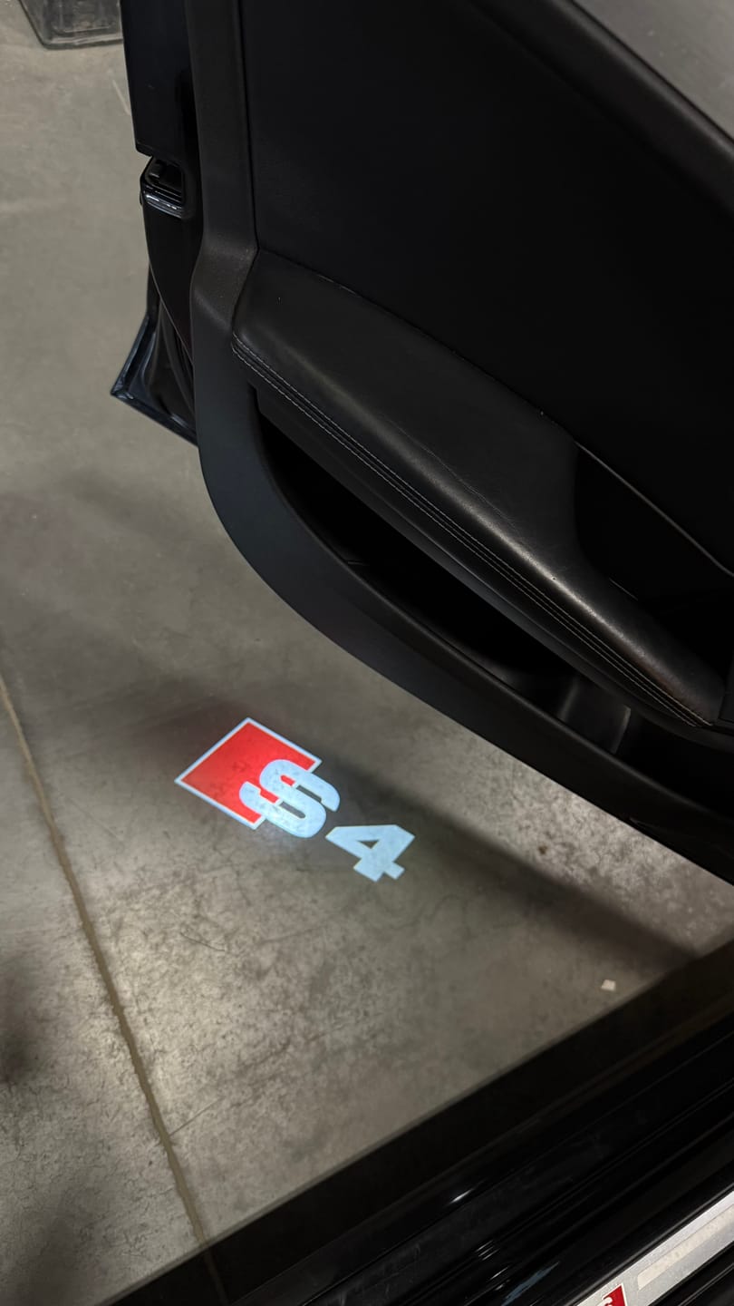 Customer photo review of AUDI DOOR LIGHTS