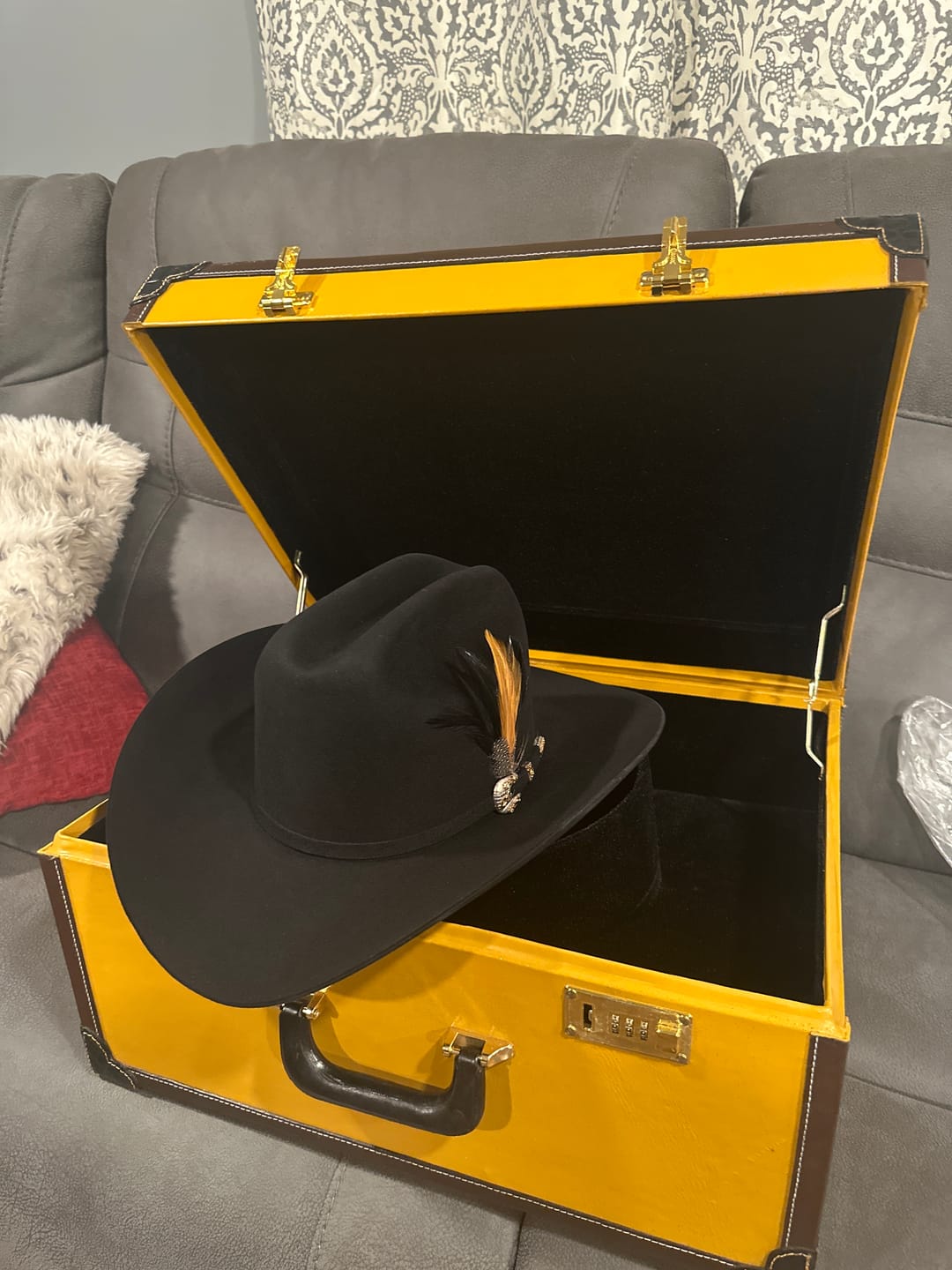 Customer photo review of Texana Larry Mahans 1000x Imperial Black