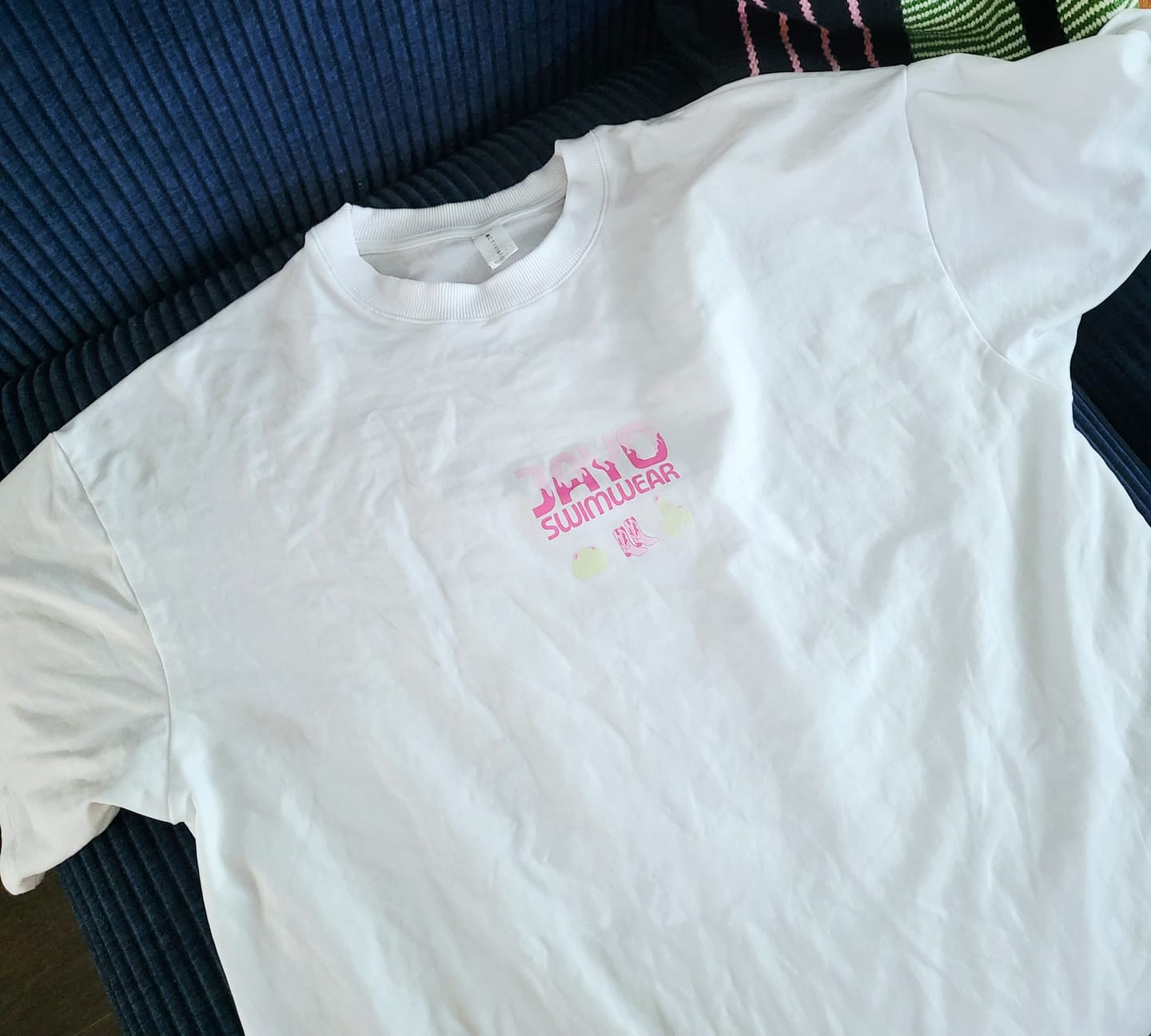 Customer photo review of JAYD T-shirt - Cowgirl