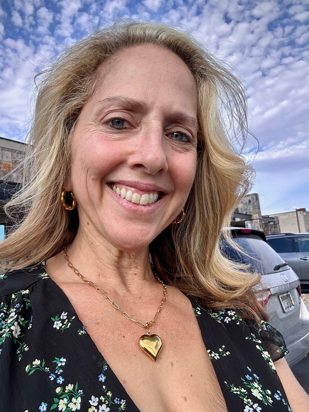 Customer photo review of Amélie Puffy Heart Paper Clip Necklace