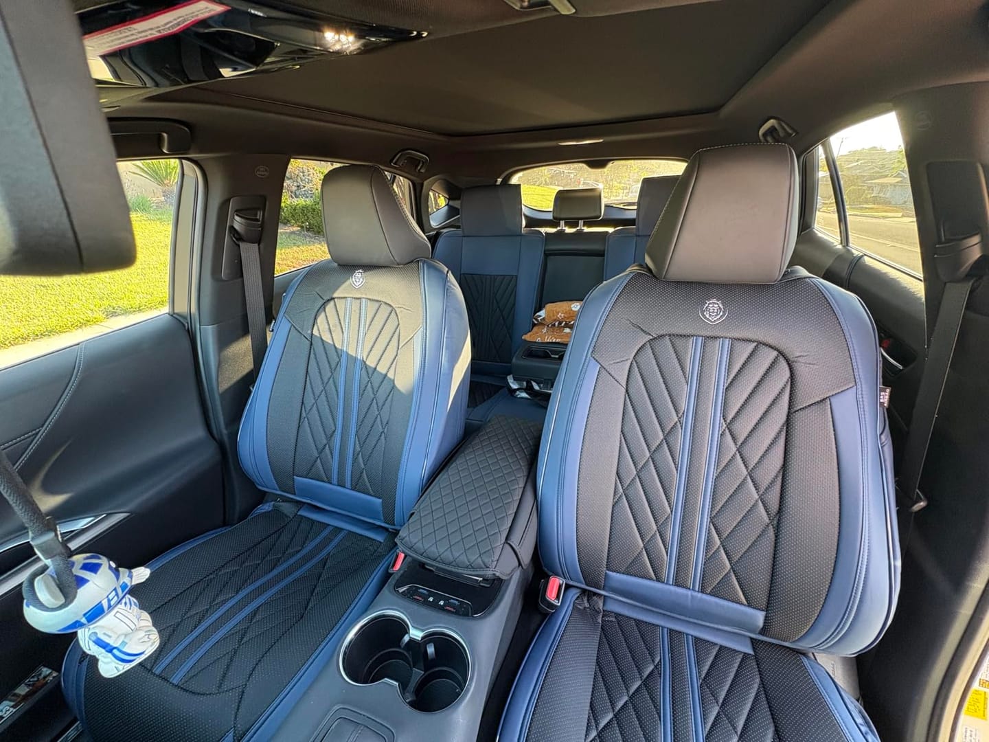 Customer photo review of Black & Gray Vela Classic Series