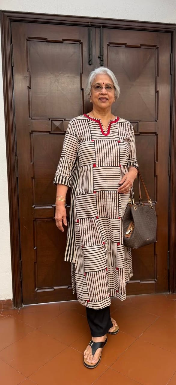 Customer photo review of Lattice Carnation Cotton Long Kurta With Side Twist