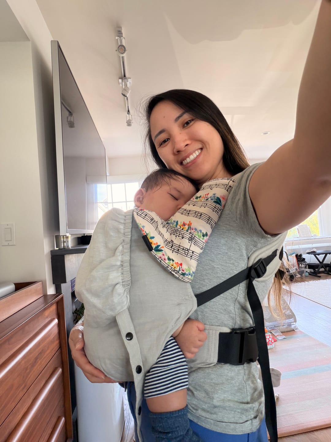 Customer photo review of Happy Baby Original Baby Carrier