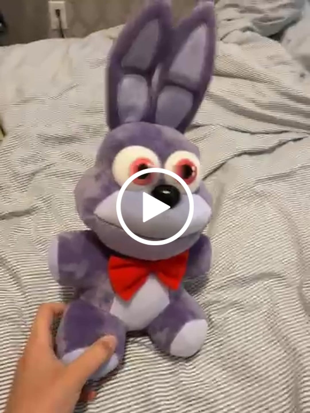 Customer video review of Five Nights at Freddy's - Bonnie Collector's Plush