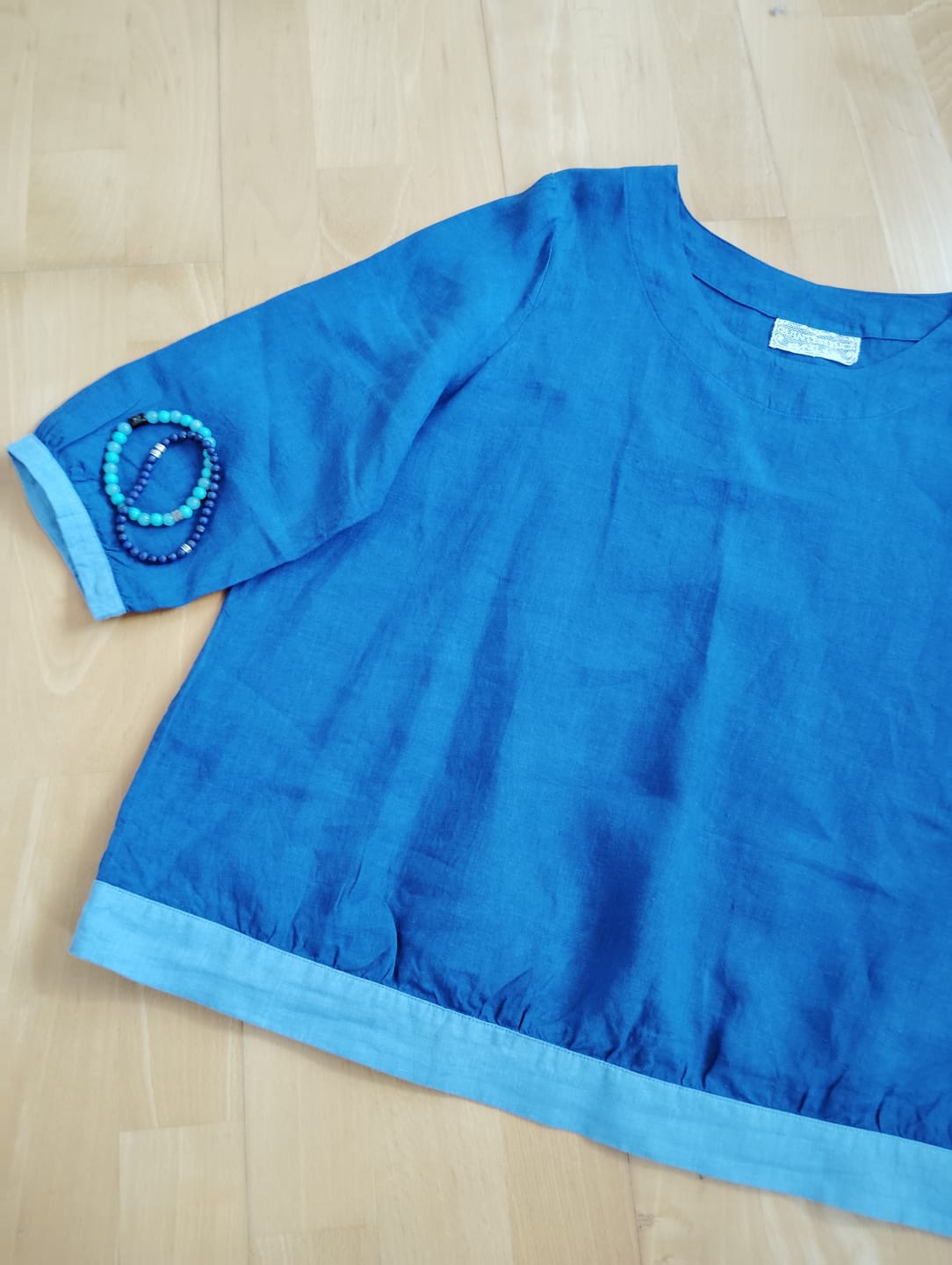Customer photo review of Blouse Constance — Lin majorelle & bandes bleu océan