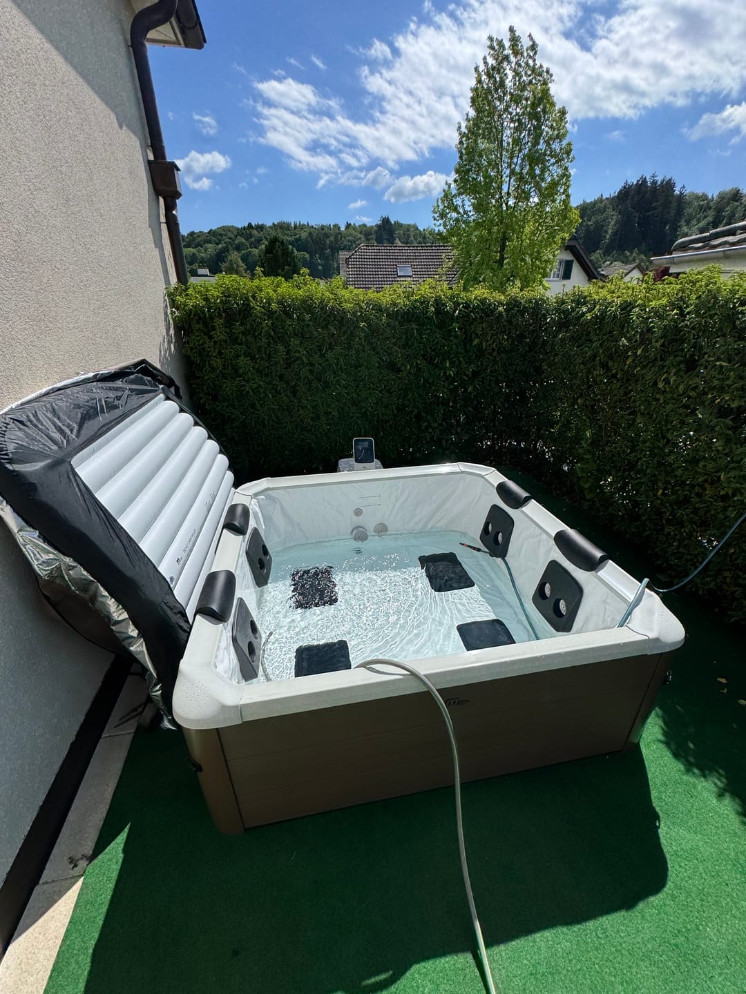 Customer photo review of Mspa Whirlpool Oslo Amber Aero 2026 PLUS, App, LED 180x180cm