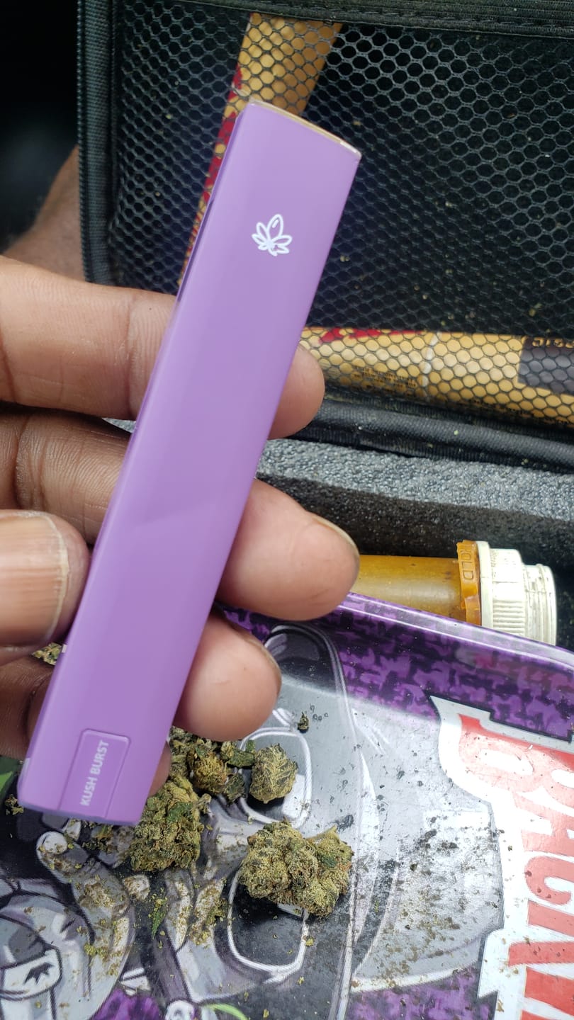 Customer photo review of Kush Burst - 2G THCa Purple Kush (Indica)