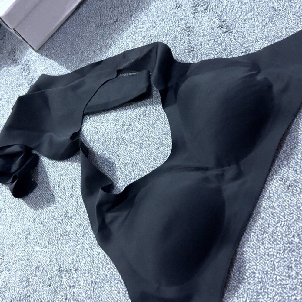 Customer photo review of Front Closure Cross-Back Wireless Posture Bra