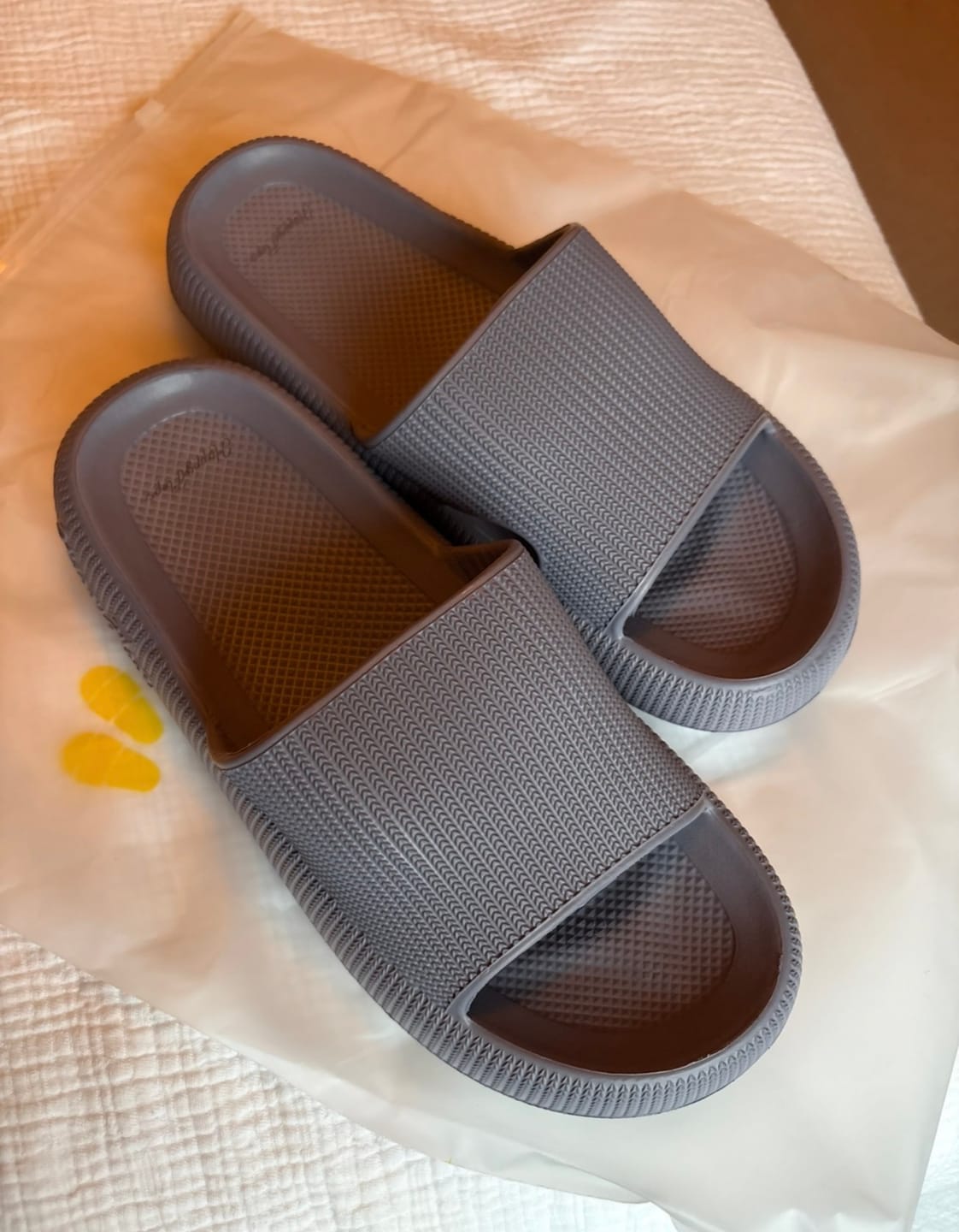 Customer photo review of HappyFlops Nordics