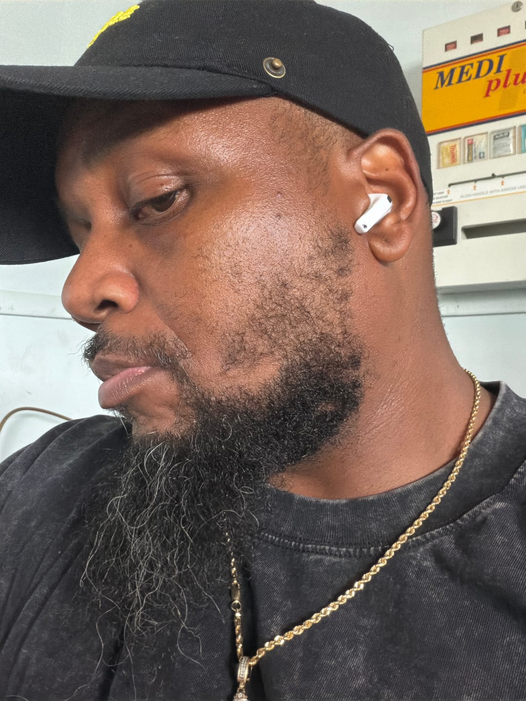 Customer photo review of Beard Care Kit