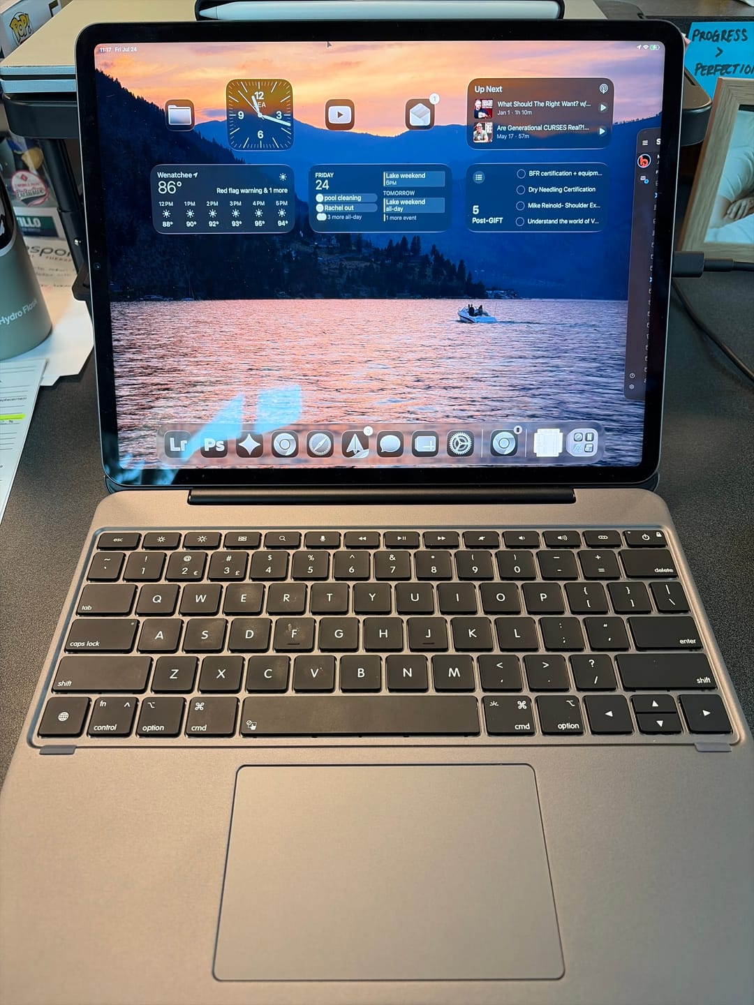 Customer photo review of Brydge MAX 13.0 for iPad Air 13" & iPad Pro 12.9" (3rd–6th Gen)