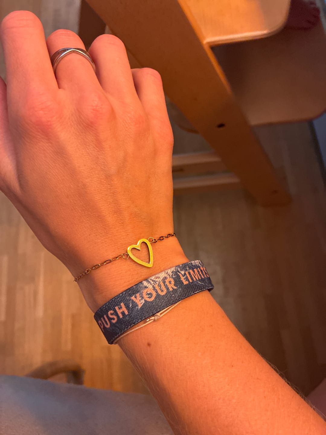 Customer photo review of Push Your Limits - Elastisches Armband