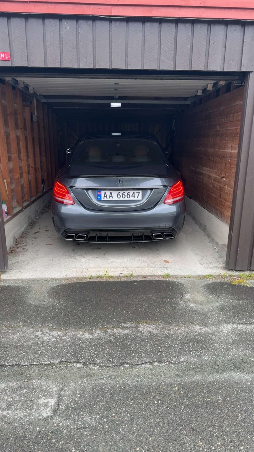 Customer photo review of Mercedes C-klasse W205 S205 AMG Diffuser