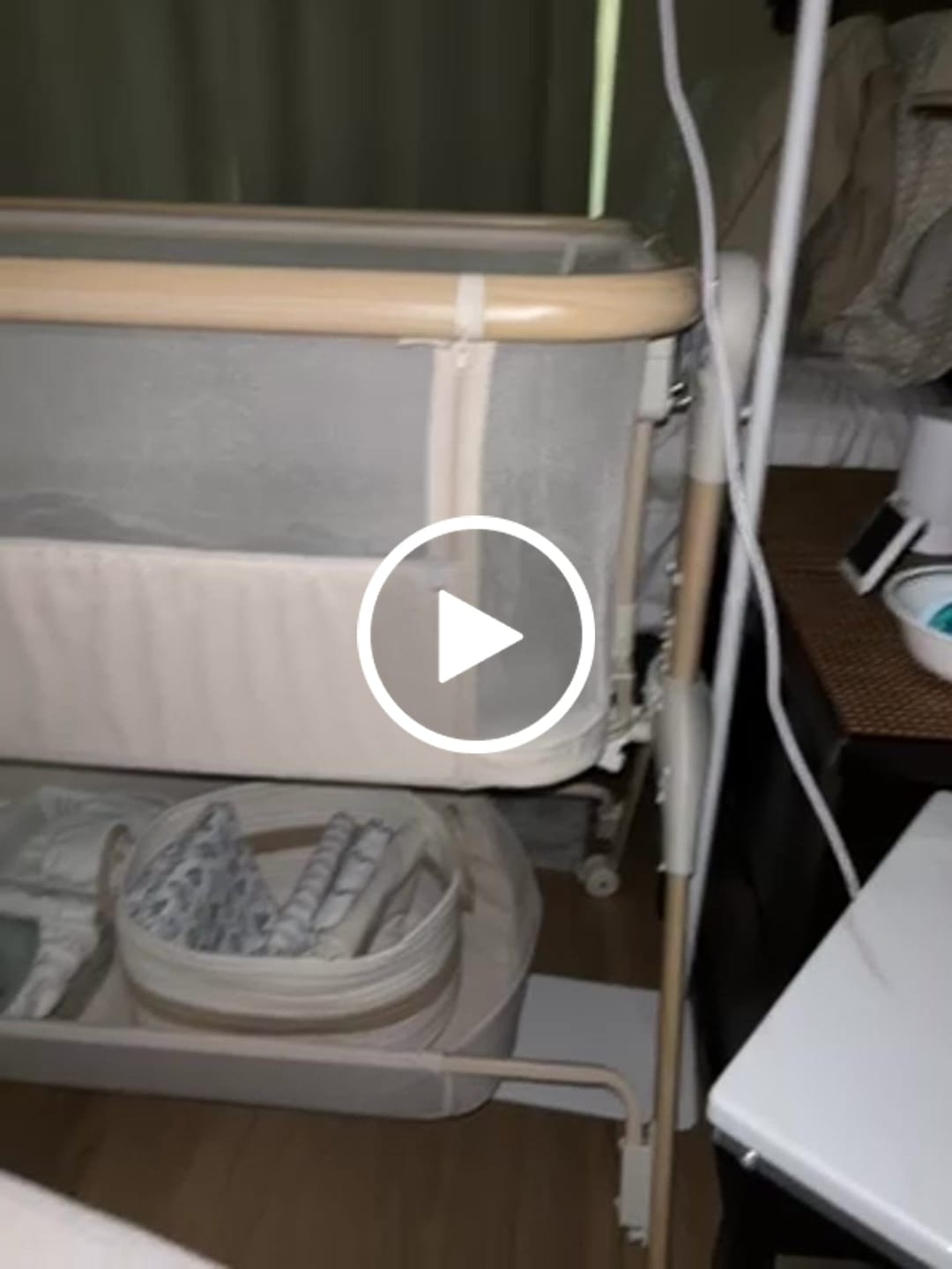 Customer video review of Cuddly Signature Baby Bassinet
