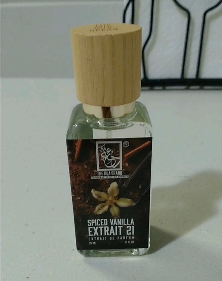 Customer photo review of Spiced Vanilla Extrait 21