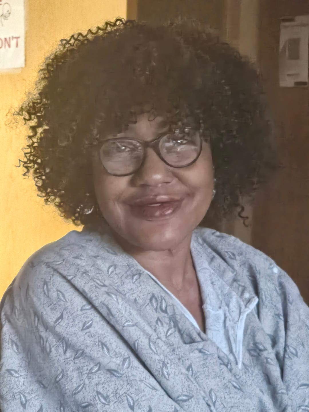 Customer photo review of Vivica A Fox Amore Mio Everyday Collection Full Wig - AW BOLD