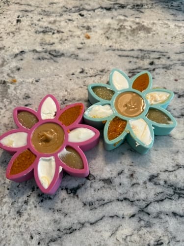 Customer photo review of FreezSunflower - Interactive Frozen Sunflower Dog Chew