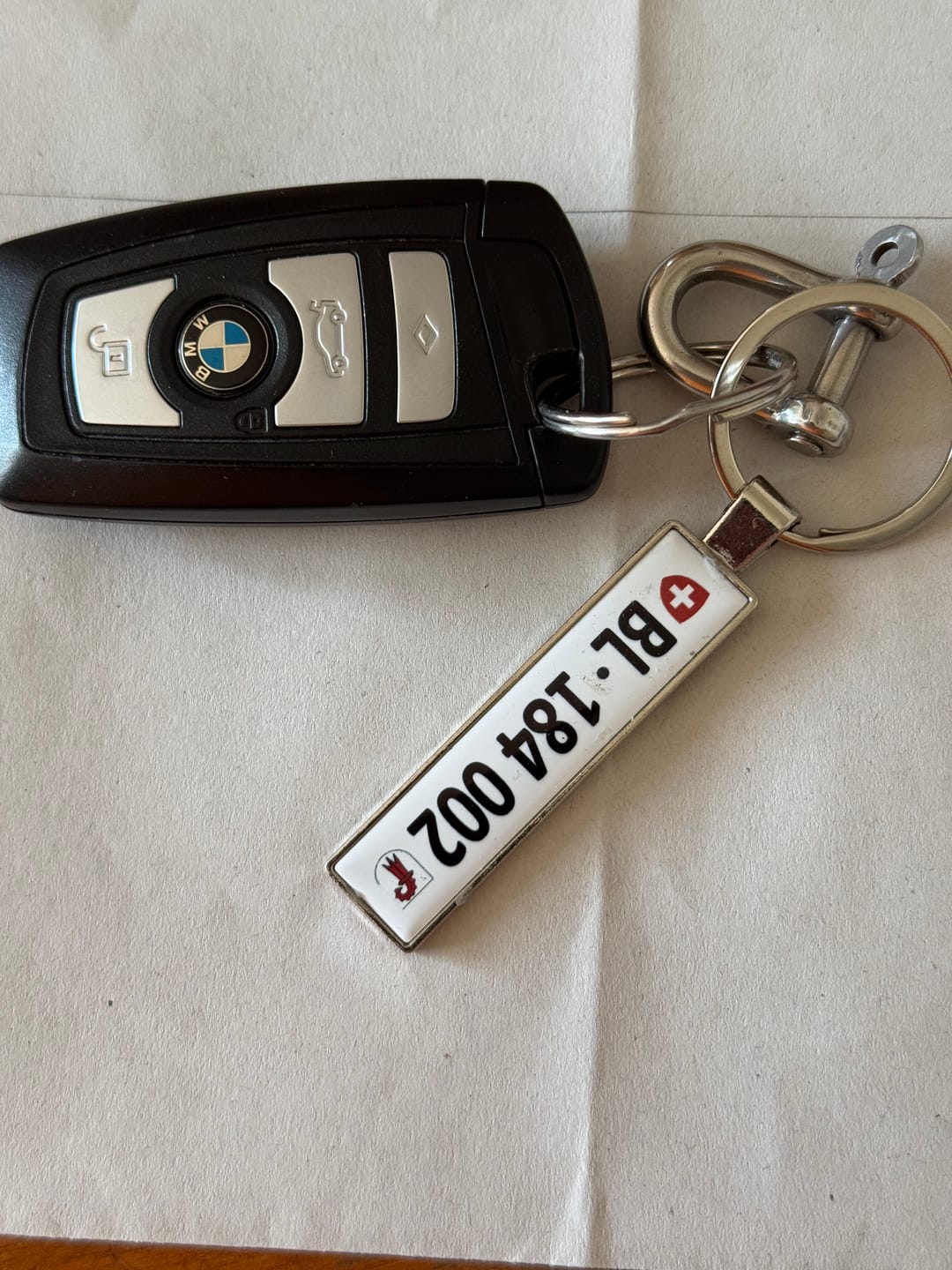 Customer photo review of Personalisierter Kennzeichen-Schlüsselanhänger – Dein Nummernschild als Anhänger