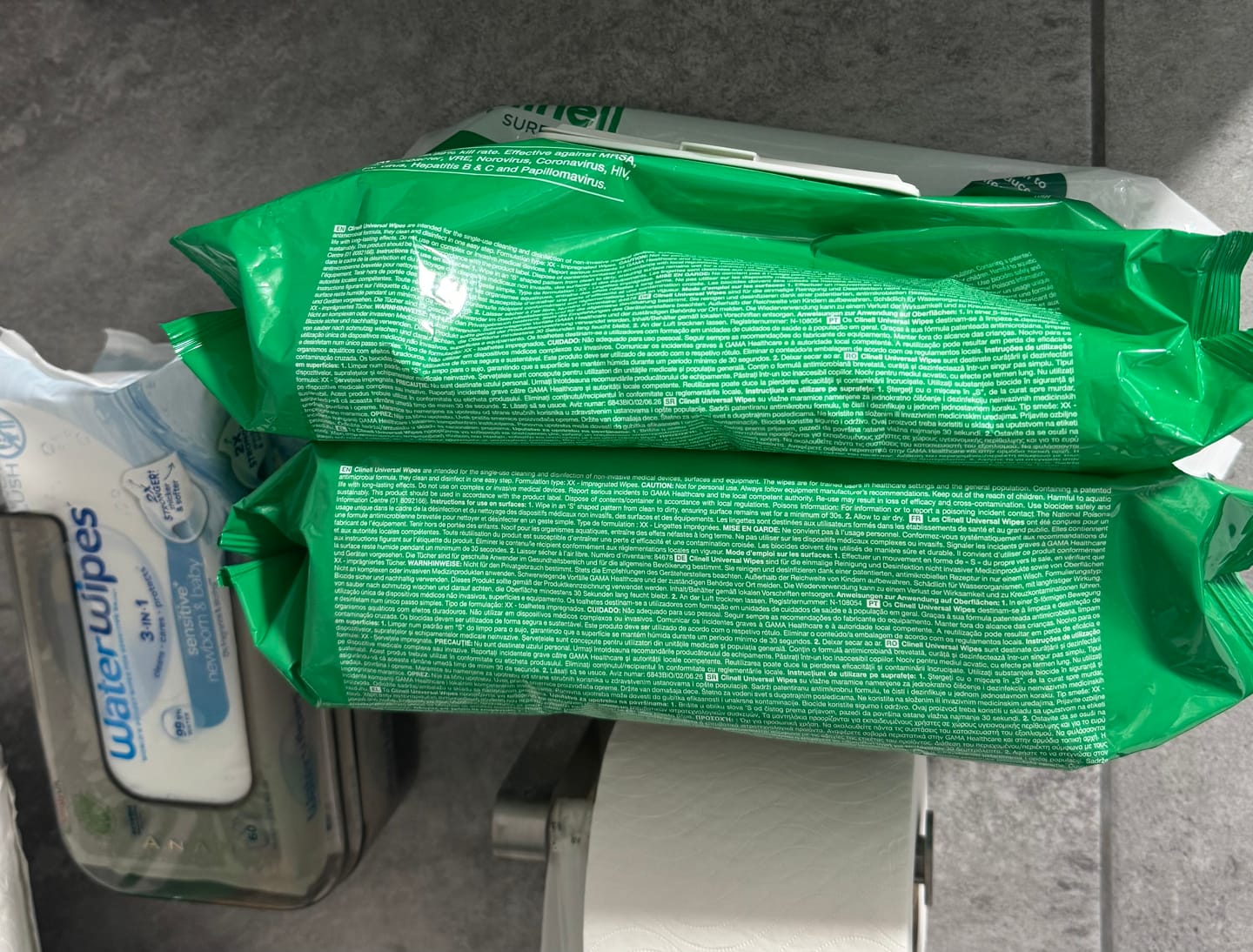 Customer photo review of Clinell Universal Wipes CW200