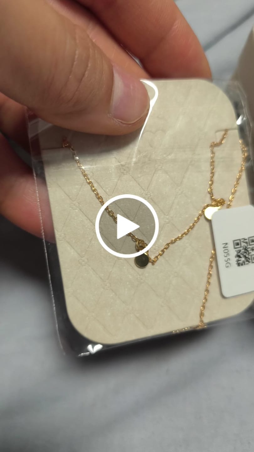 Customer video review of Collar Little Circles