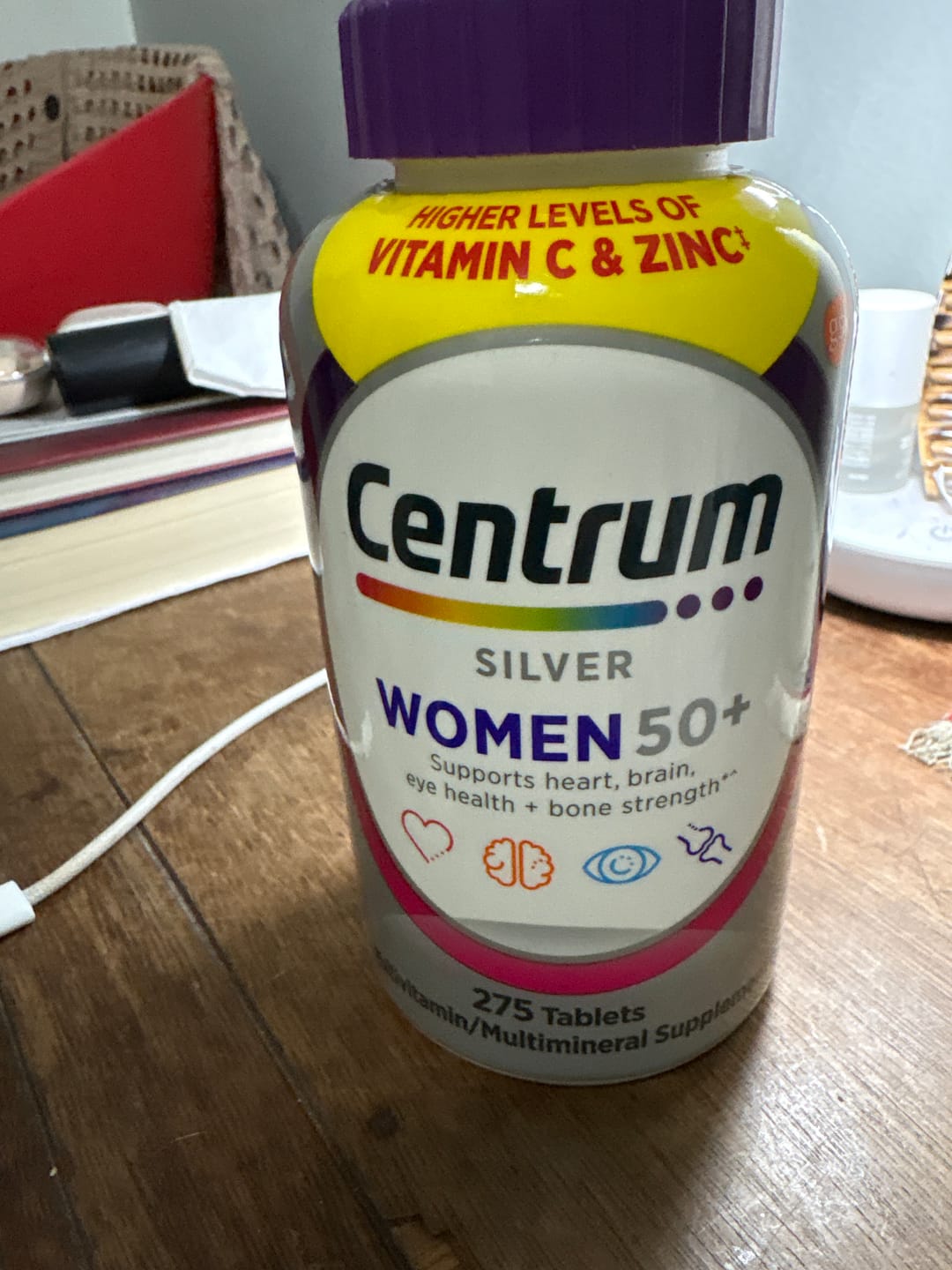 Customer photo review of Centrum Silver - Multivitamínico para Mulheres com mais de 50 Anos (275 Caps)