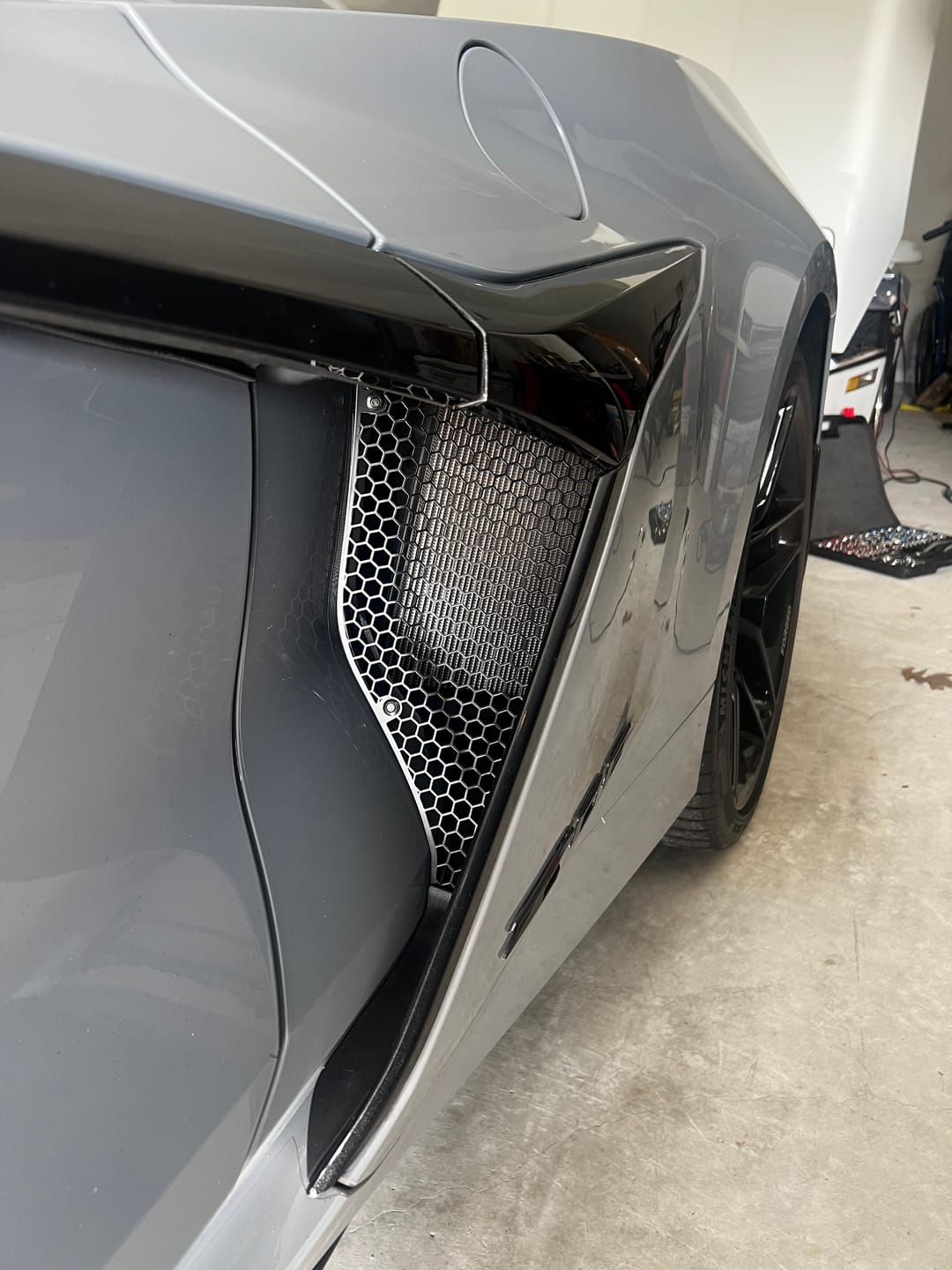 Customer photo review of Corvette C8 Z06 Aluminum Black Rear Side Intake Mesh Grille Inserts