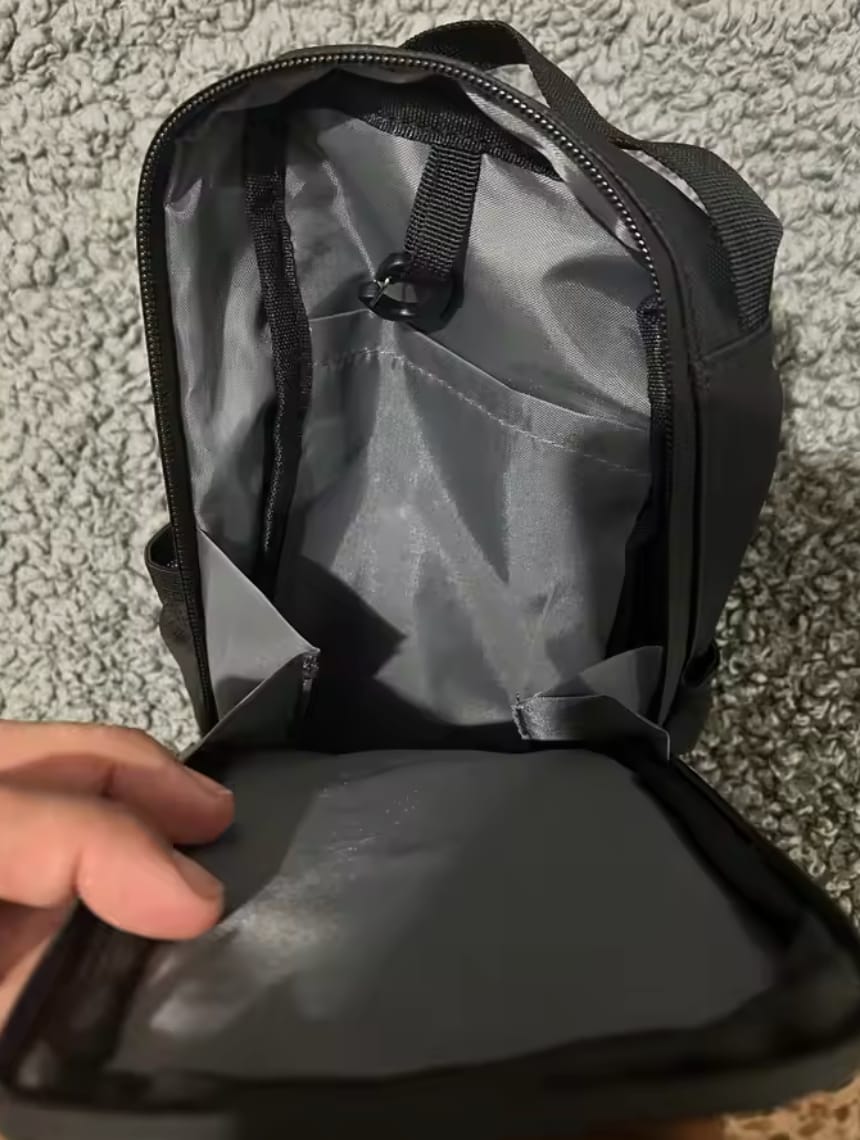Customer photo review of RYVAL - MAGNETIC GYM BAG