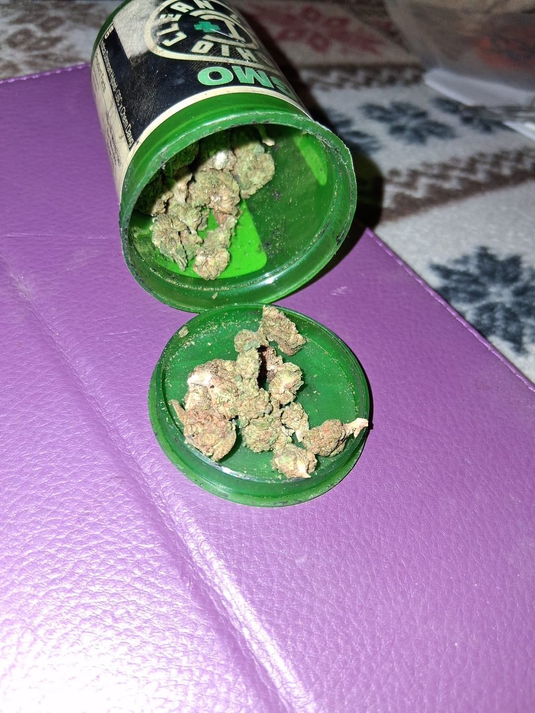 Customer photo review of Pineapple Express - Minis - 28 Grams - Sativa