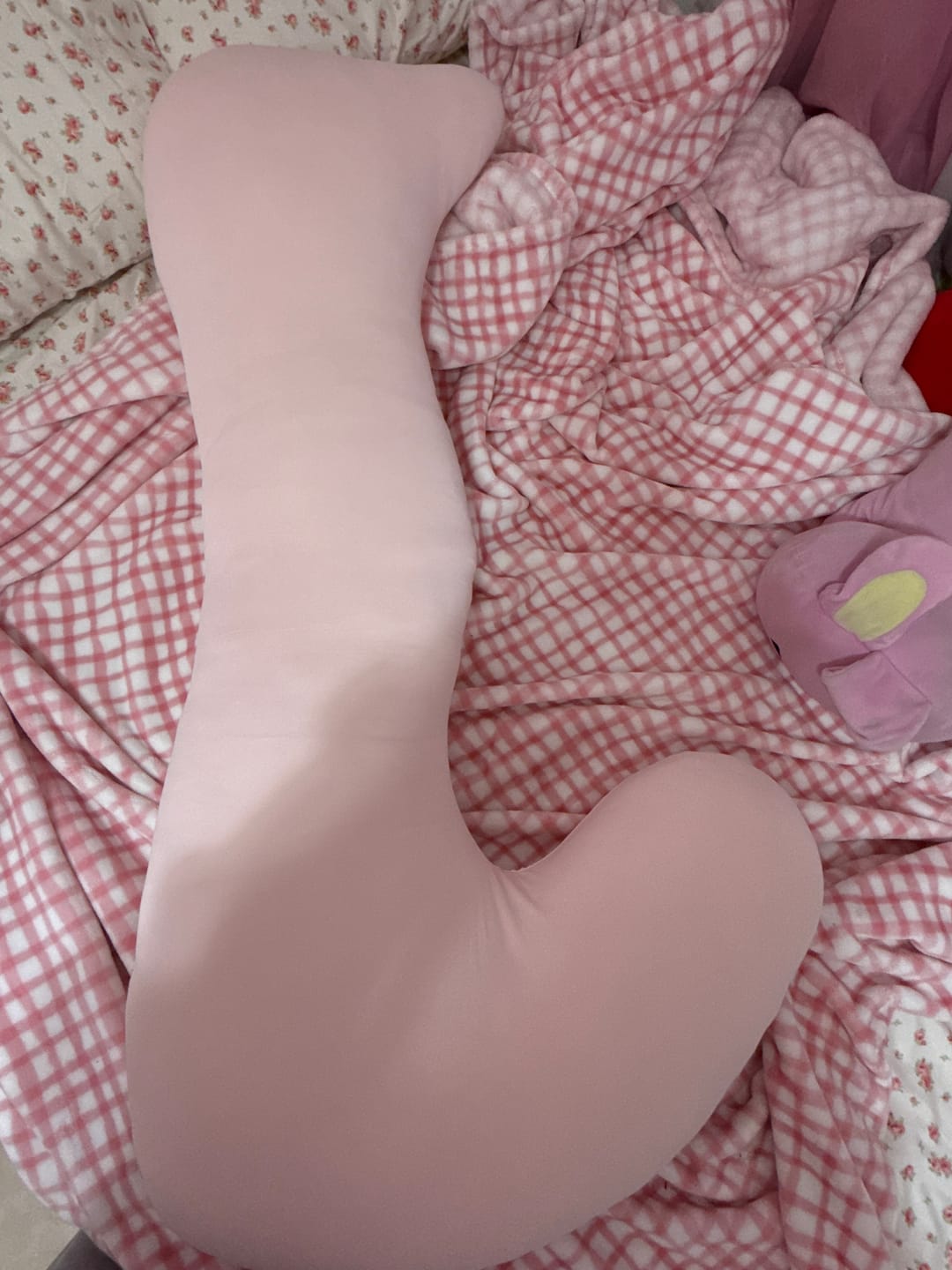 Customer photo review of BodyAlign Plus+ Cooling Pillow