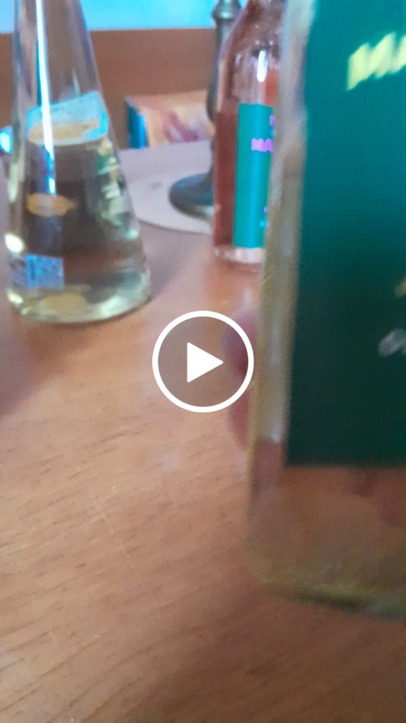 Customer video review of Malamatina retsina - 500ml