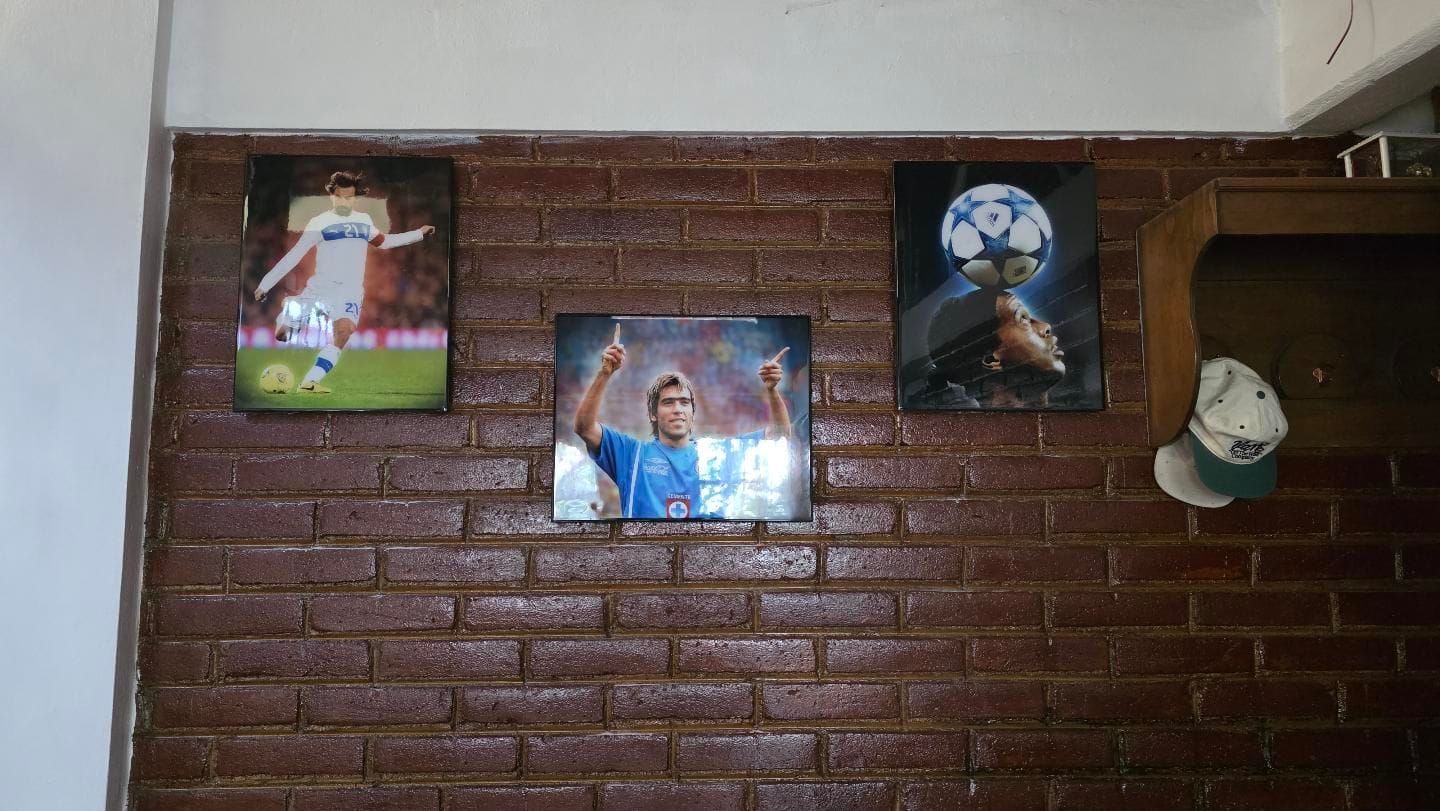 Customer photo review of Ronaldinho - Aura