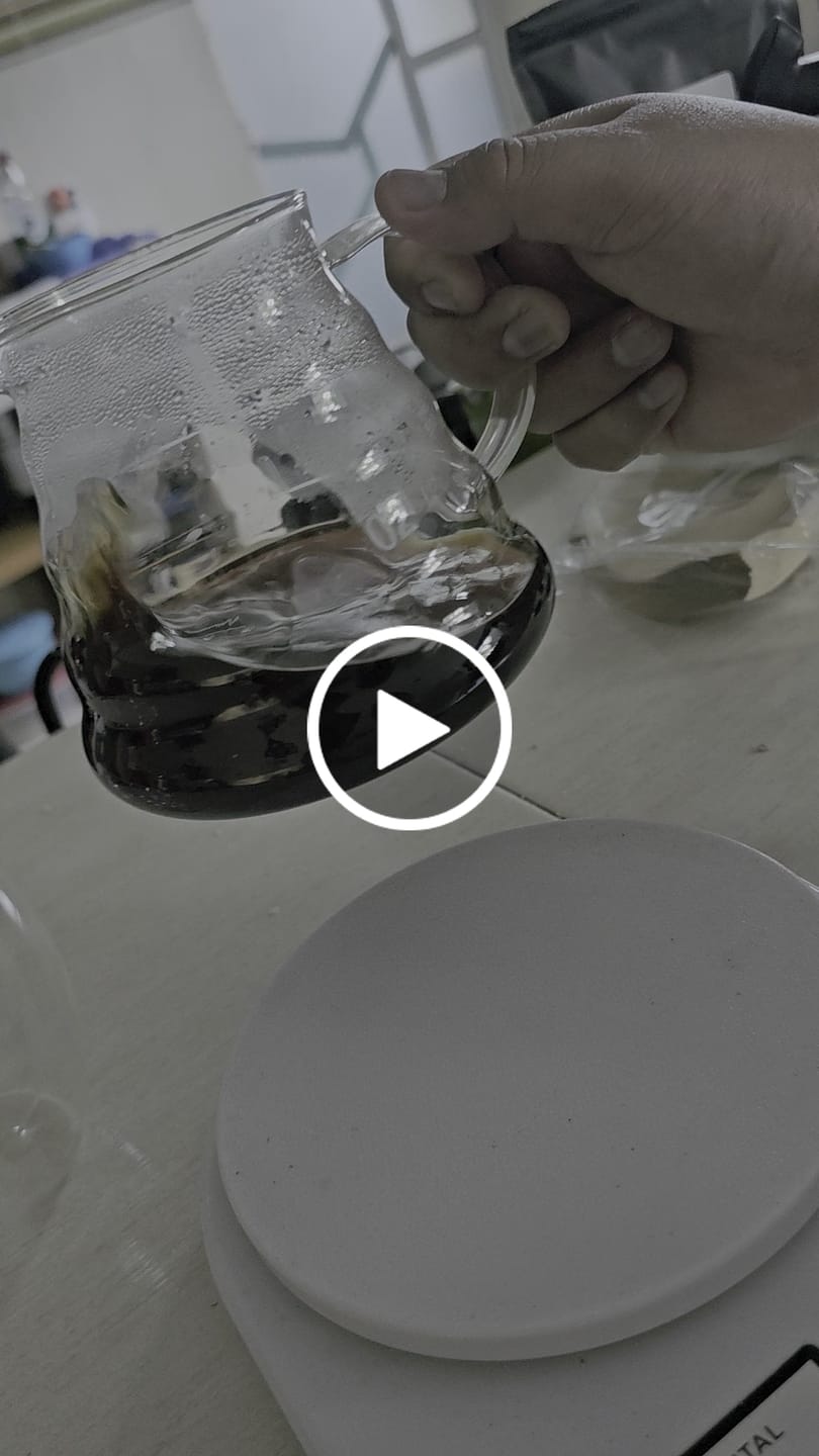 Customer video review of Café Geisha Experimental con Mezcal | Familia García Martínez Oaxaca | Agave, Cacao y Flor