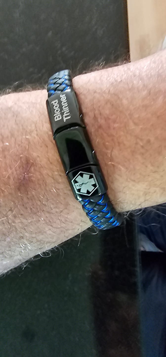 Customer photo review of Medizinisches Notfallarmband