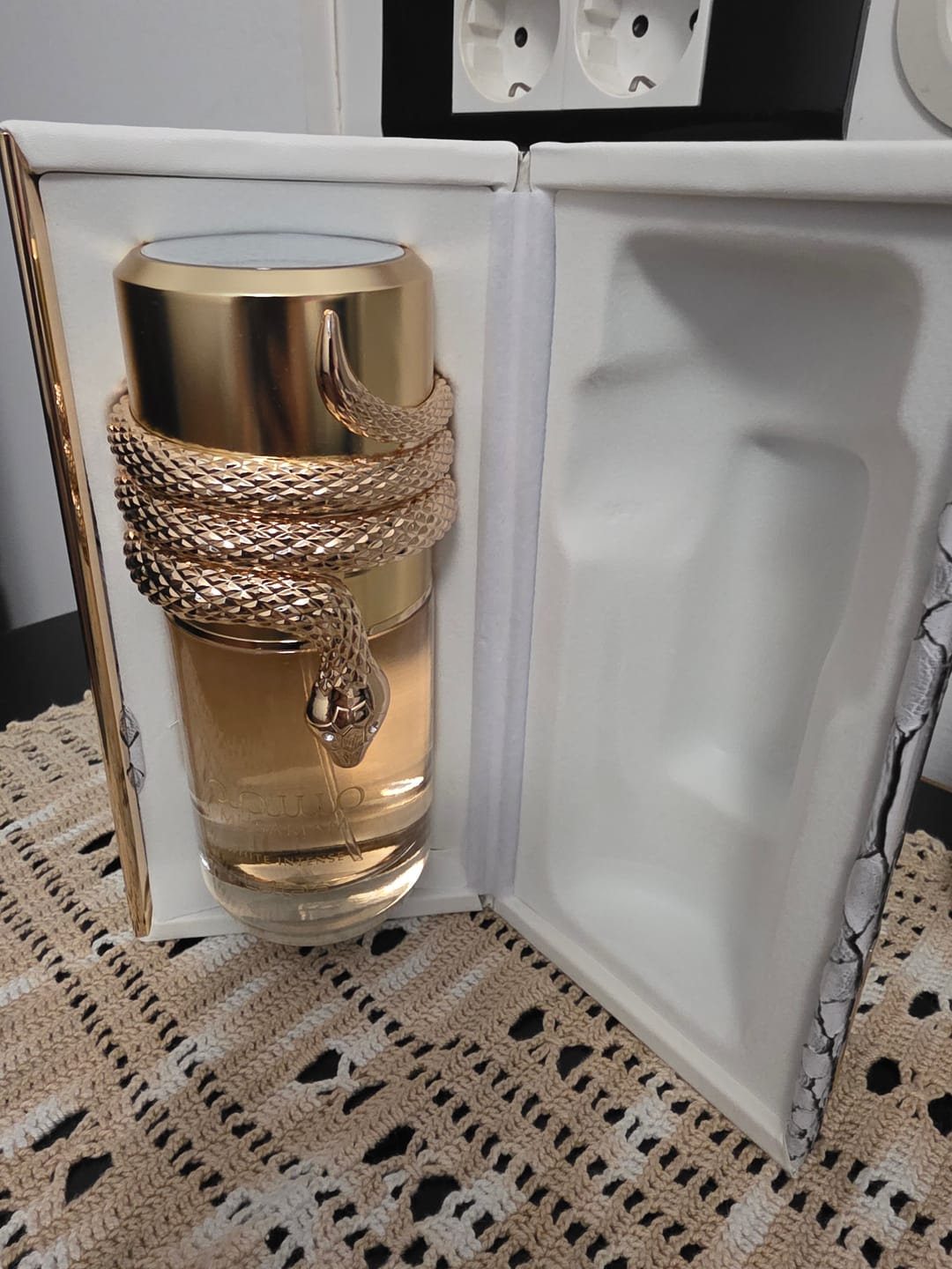 Customer photo review of PERFUME MUSAMAM WHITE INTENSE LATTAFA  - 100ML