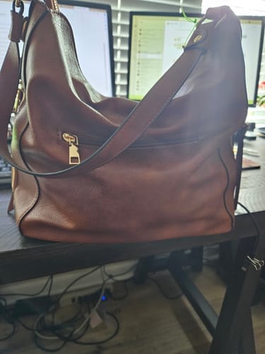 Customer photo review of Luxury Leather Hobo Bag Anti-Theft Handbag + FREE Pouch Wallet