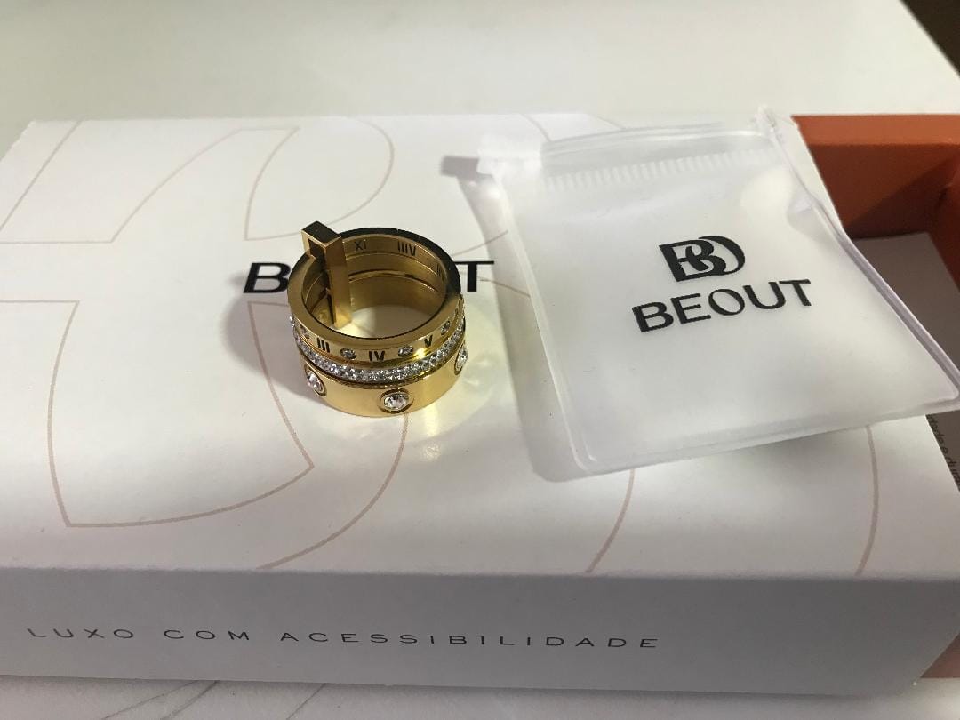 Customer photo review of Anel Triplo Glamour Banhado em Ouro 18k