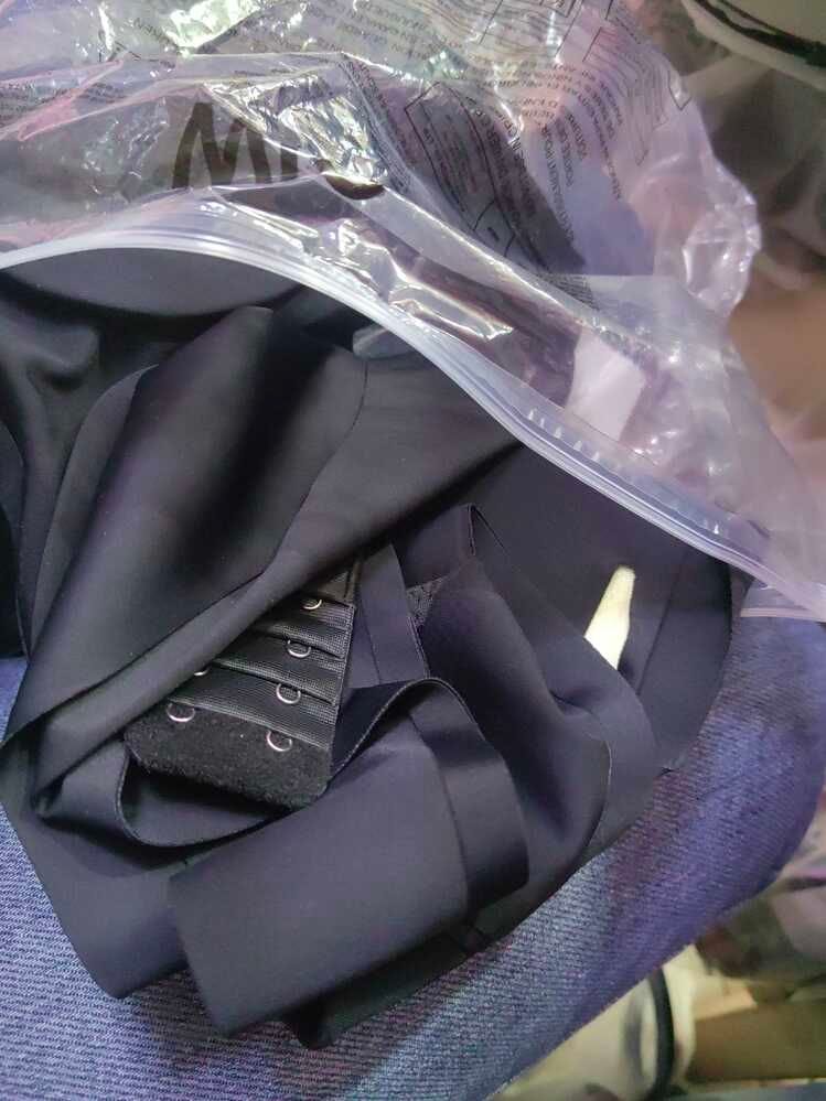 Customer photo review of Front Closure Cross-Back Wireless Posture Bra