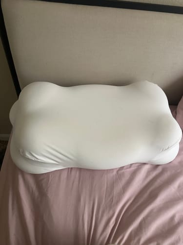 Customer photo review of Cloudii Comfort Align Pillow